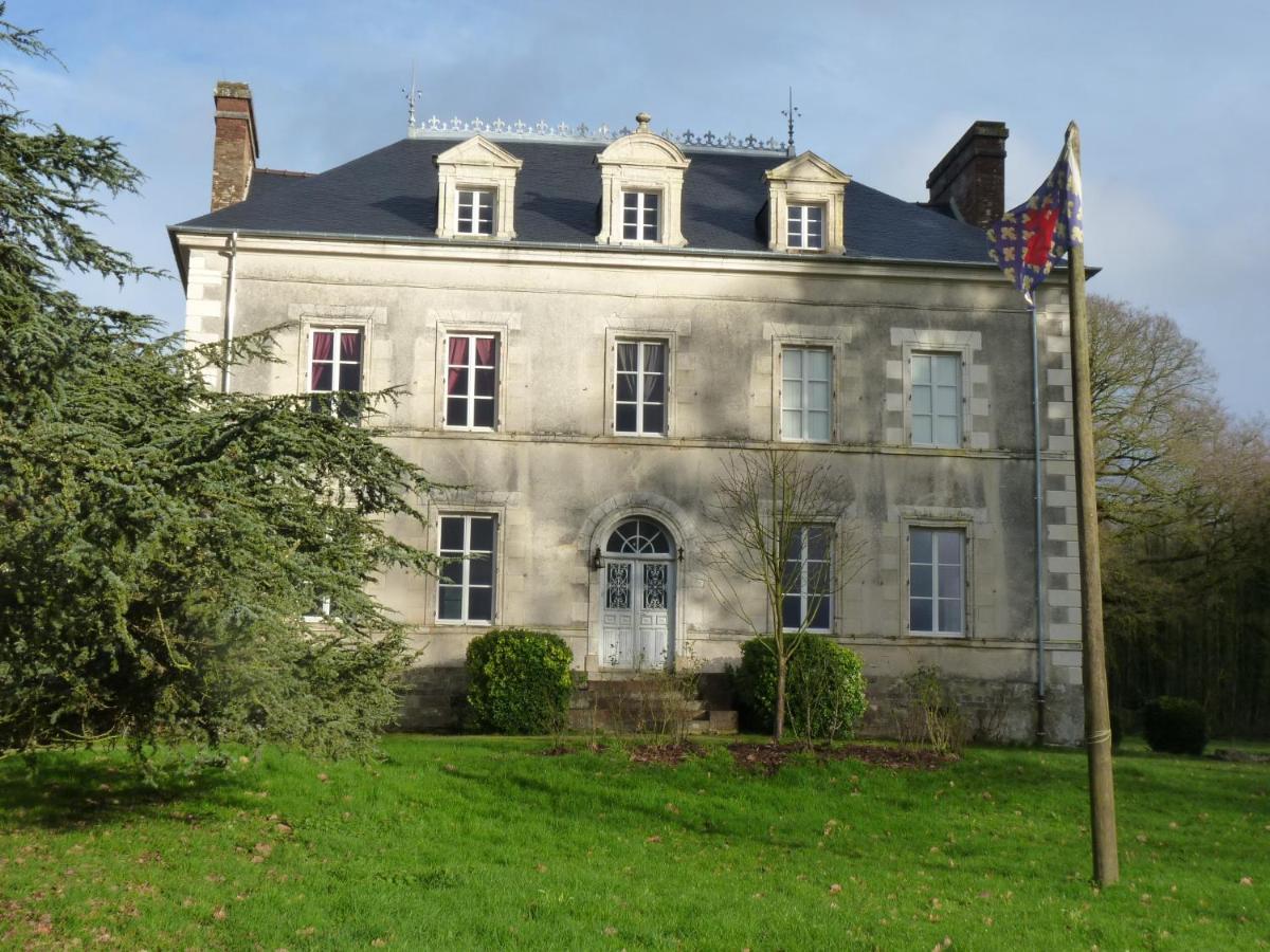 Chateau De Craon Comblessac Zewnętrze zdjęcie